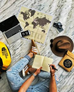 Why You Should Be Using a Travel Agent (and Not Booking Online)