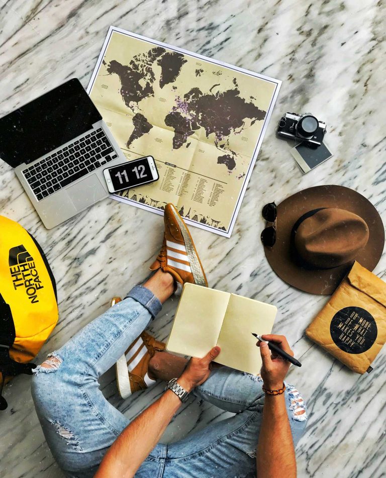 Why You Should Be Using a Travel Agent (and Not Booking Online)